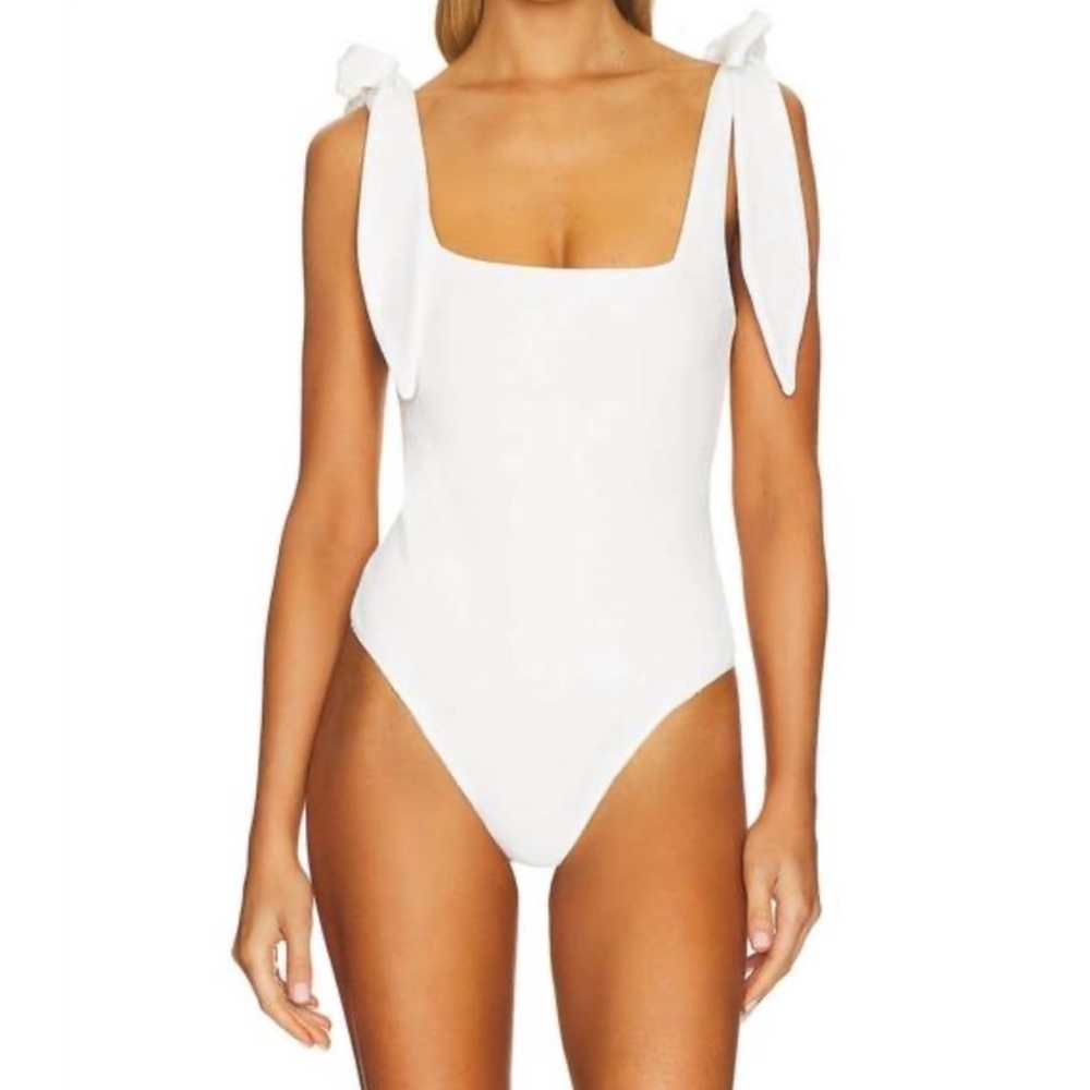 NEW SHOW ME YOUR MUMU gidget bodysuit in white stretch